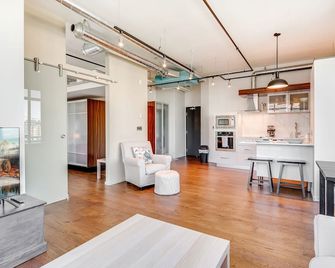 Urban City Living at the Jukebox - Victoria - Sala de estar