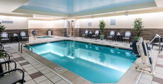 Fairfield Inn & Suites by Marriott Denver Aurora/Medical Center - Aurora - Piscina