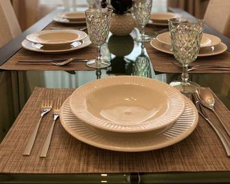 Charming beautiful house 7mn to downtown Ottawa - Gatineau - Dining room