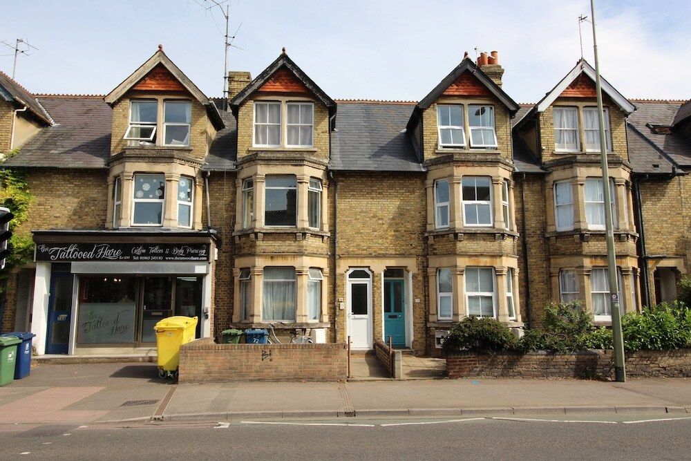 أوكسفورد ويست هاوس