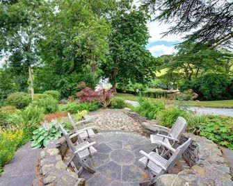 The Old Rectory Bed & Breakfast - Ruthin - Außenansicht