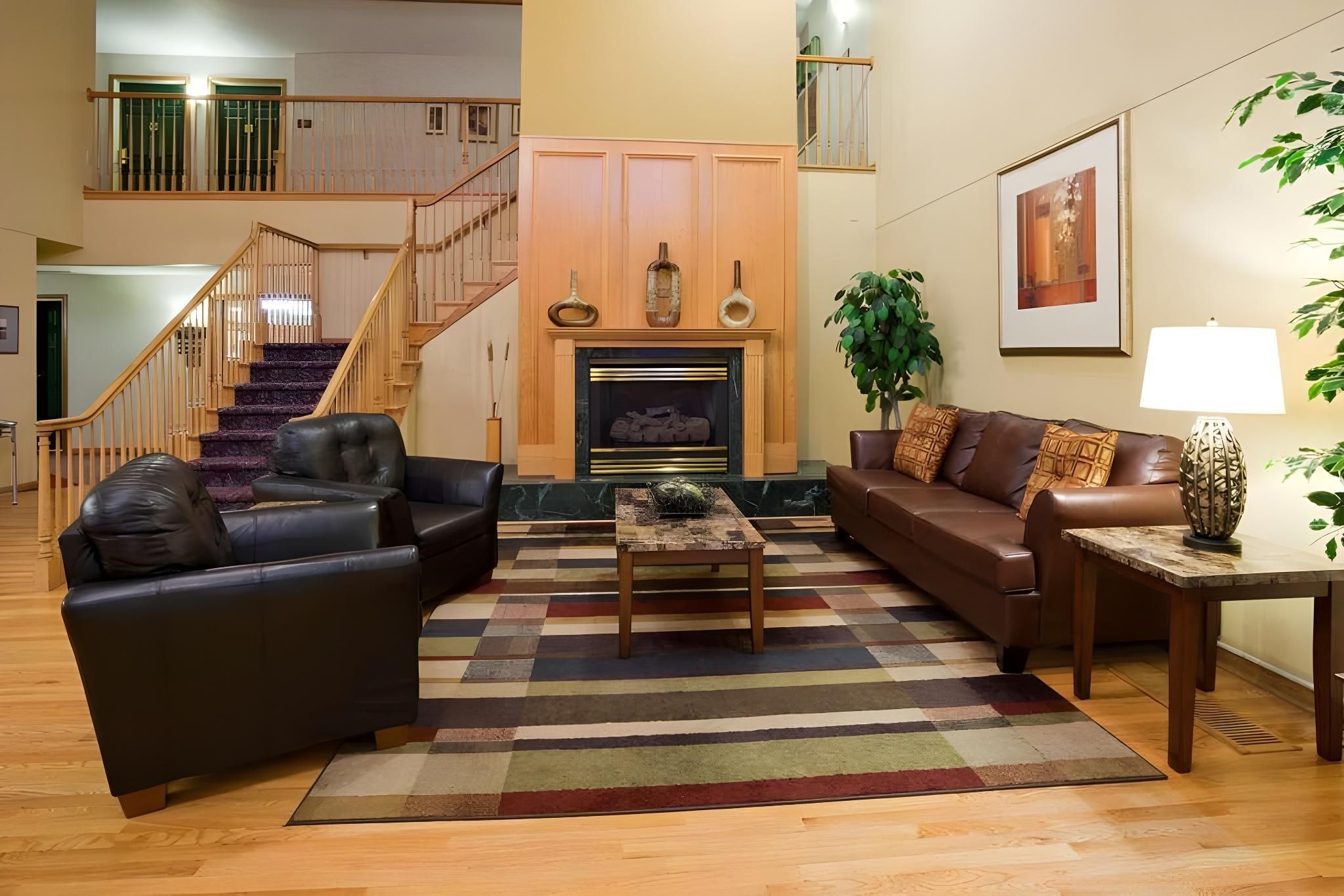 Quality Inn & Suites Stillwater - Stillwater - Lobby