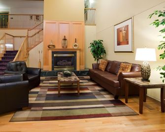 Quality Inn & Suites Stillwater - Stillwater - Lobby