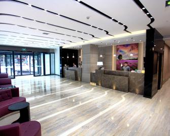 Lavande Hotels Changzhi City God Temple - Changzhi - Lobby