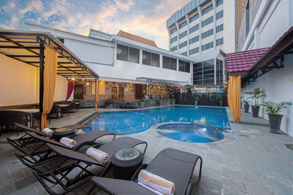 Grand Inna Tunjungan Hotel Surabaya - סוראבאיה