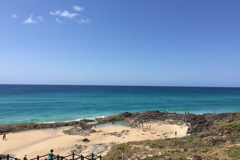 Budget Accommodation Creature Comforts: Marloo Unit - Better Than Camping! - Isola di Fraser - Spiaggia