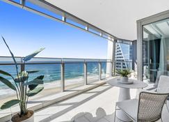 Jewel Beachfront Residences - Surfers Paradise - Balcone