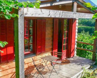 Two chalets on the edge of the woods for 6 people - Moux-en-Morvan - Patio