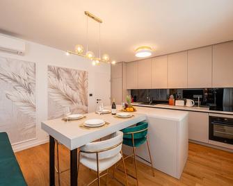 1st choice - spa apartment - Metkovic - Cocina
