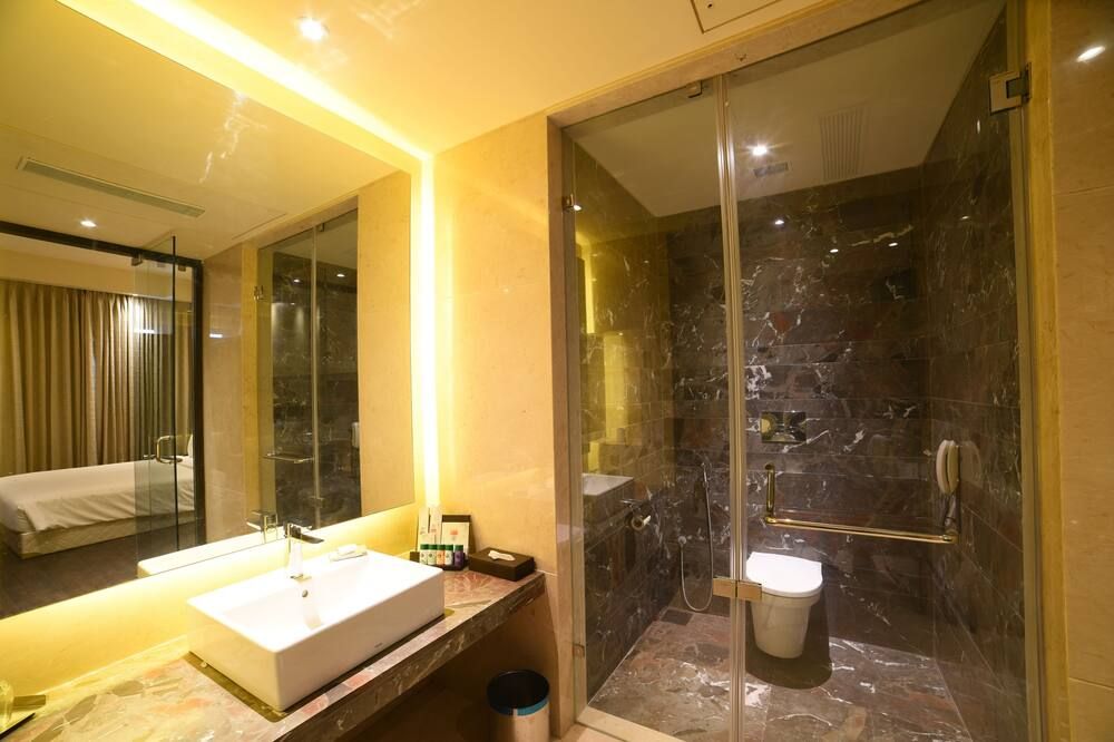 Iscon The Fern Resort & Spa, Bhavnagar - Bhavnagar - Salle de bain