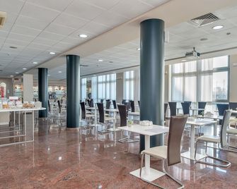 B&b Hotel Settimo Torinese - Settimo Torinese - Ресторан