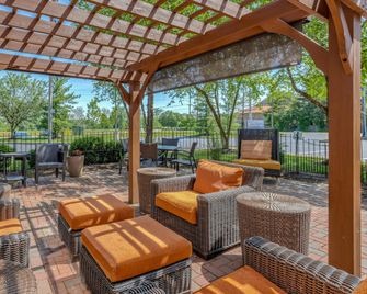 Hilton Garden Inn Cincinnati/Sharonville - Cincinnati - Patio