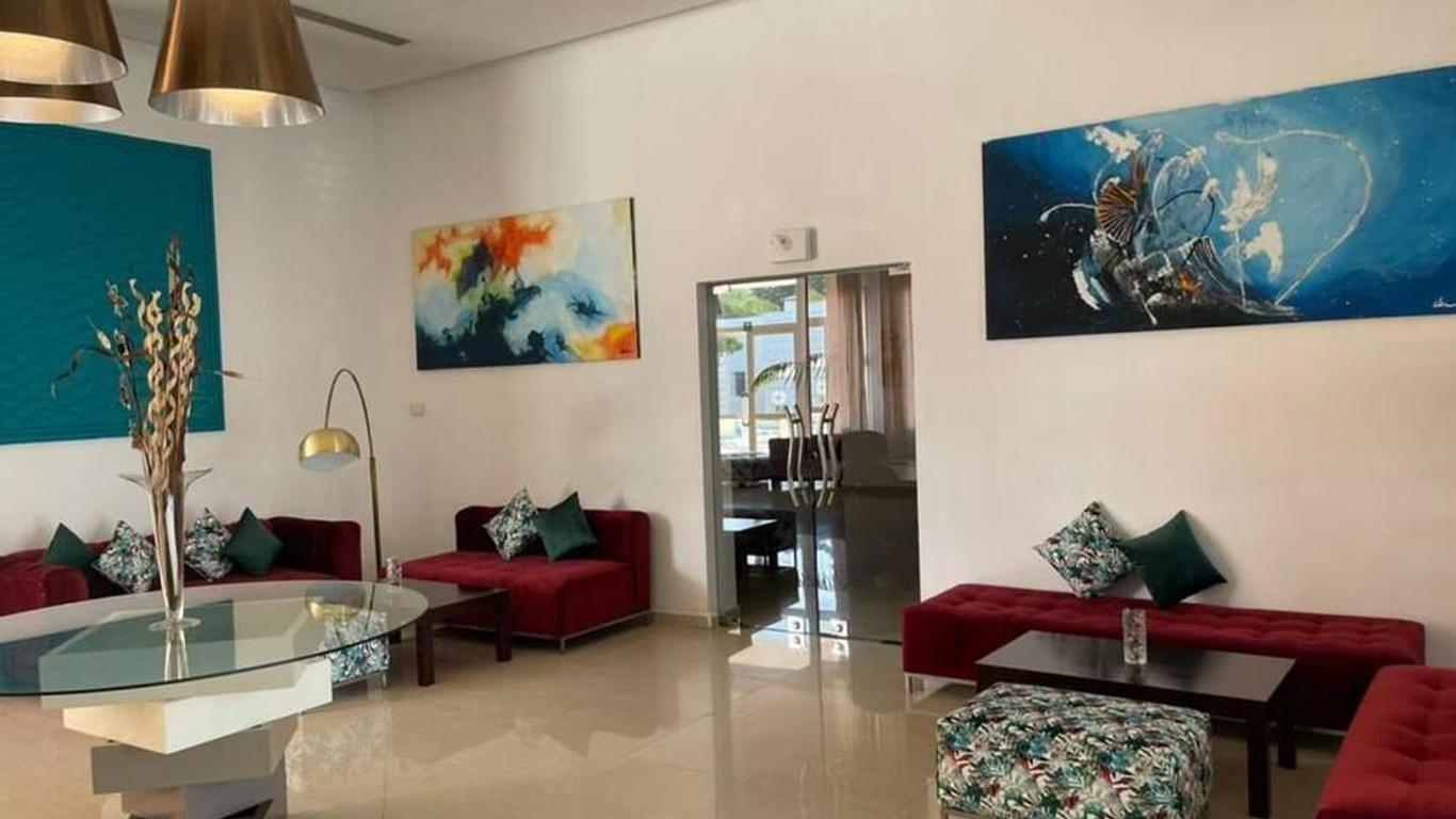 Relax Hotel Kenitra