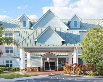 Seffner Inn And Suites - Seffner - Budova