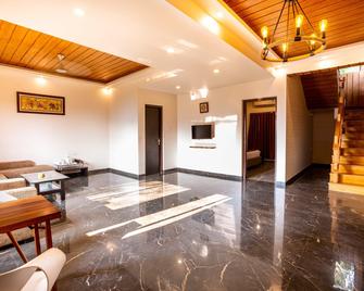 Cloud 9 Hills Resort - Lonavala - Lobby