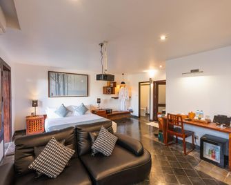 2bedroom Namkhan Riverview Pool Villa By Mybanlao - Luang Prabang - Habitación