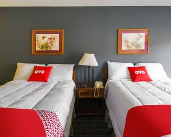 OYO hotel Williamston - Williamston - Bedroom