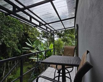 Happy Paradise Lodge - Arenal - Balcony