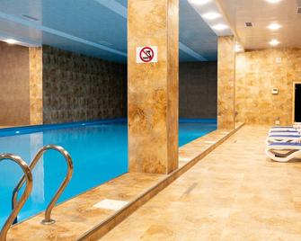 Tsakhkadzor Getaway 1-3BR Condos with Pool, Near Ropeway & Dining - Tsaghkadzor - Pool