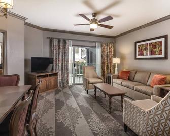One Bedroom Close to Downtown - Nashville - Sala de estar
