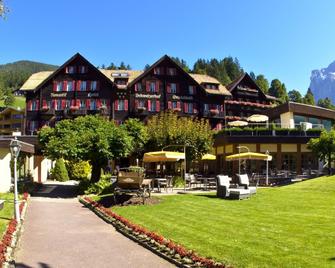 Romantik Hotel Schweizerhof - Grindelwald - Edificio