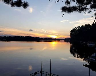 Idyllic Log Cabin Steps from Somo Lake near Tomahawk, Wisconsin - Tomahawk - Buiten zicht