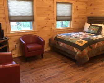 Cabin In The Pines East side Lake George - Queensbury - Bedroom
