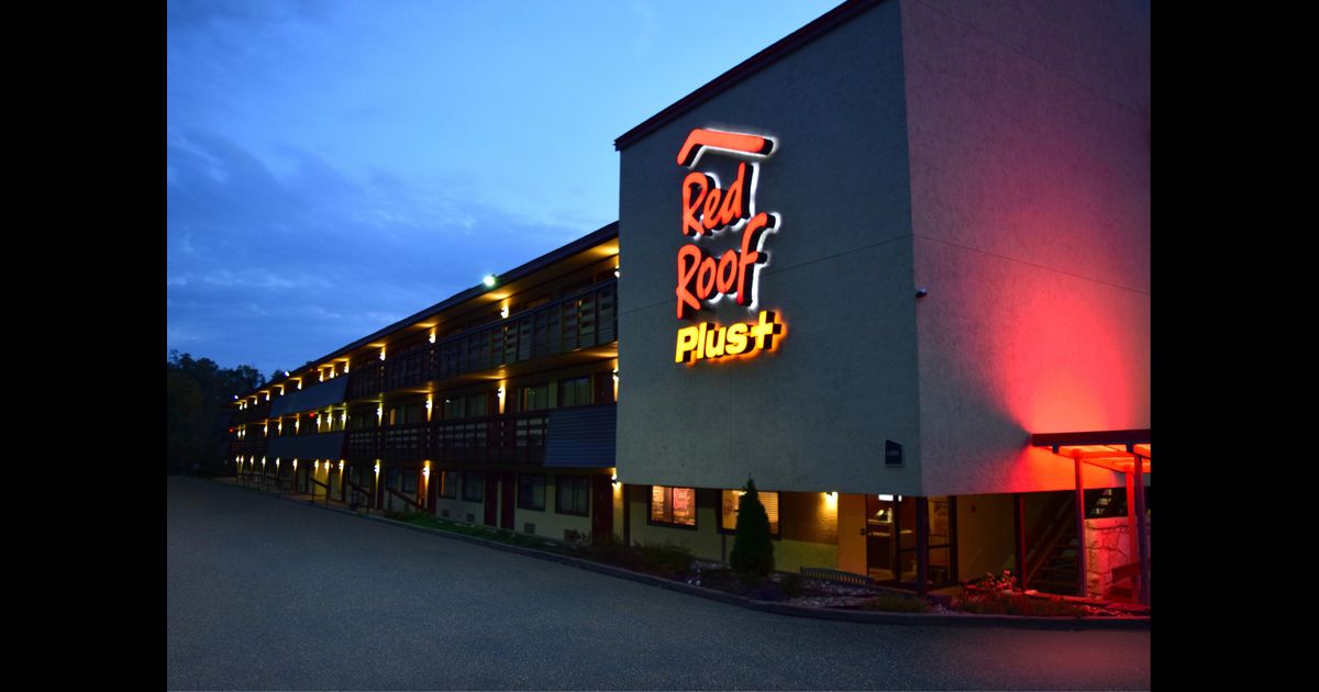 Red Roof Inn Plus+ Pittsburgh East - Monroeville in Monroeville, the