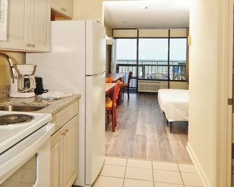 هوليداي ساندز ساوث - ميرتل بيتش - مطبخ