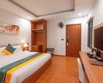 Viet Trung Hotel - Lao Cai - Schlafzimmer