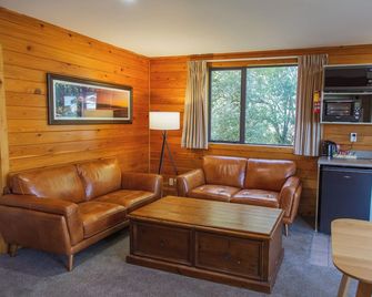 Powderhorn Chateau - Ohakune