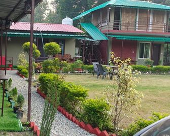 Corbett Sunrise India Homestay By Eiyuu Hotels - Rāmnagar - Building