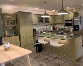 Waterfront Luxury Apartment in Gated Condo 15m -NY - North Bergen - Cuina