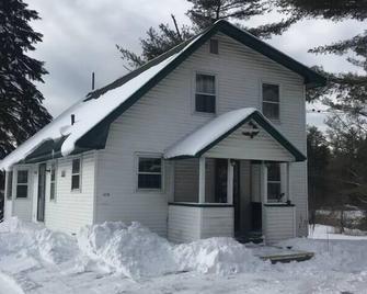 Cozy Vt Country Home - Londonderry - Gebäude