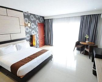Nipah Island Resort - Batam - Kamar Tidur