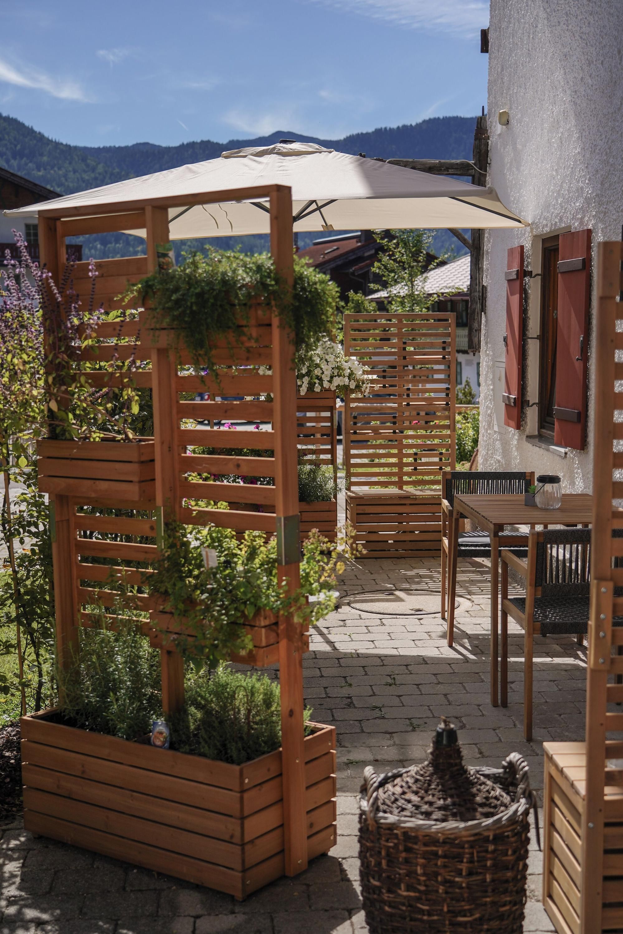 Beim Nuihausa - רייט אים וינקל - פטיו