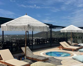 Gokyuzu Hotel - Akçay