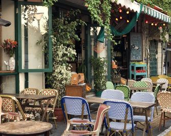 Margosa Hotel - Tel Aviv - Patio