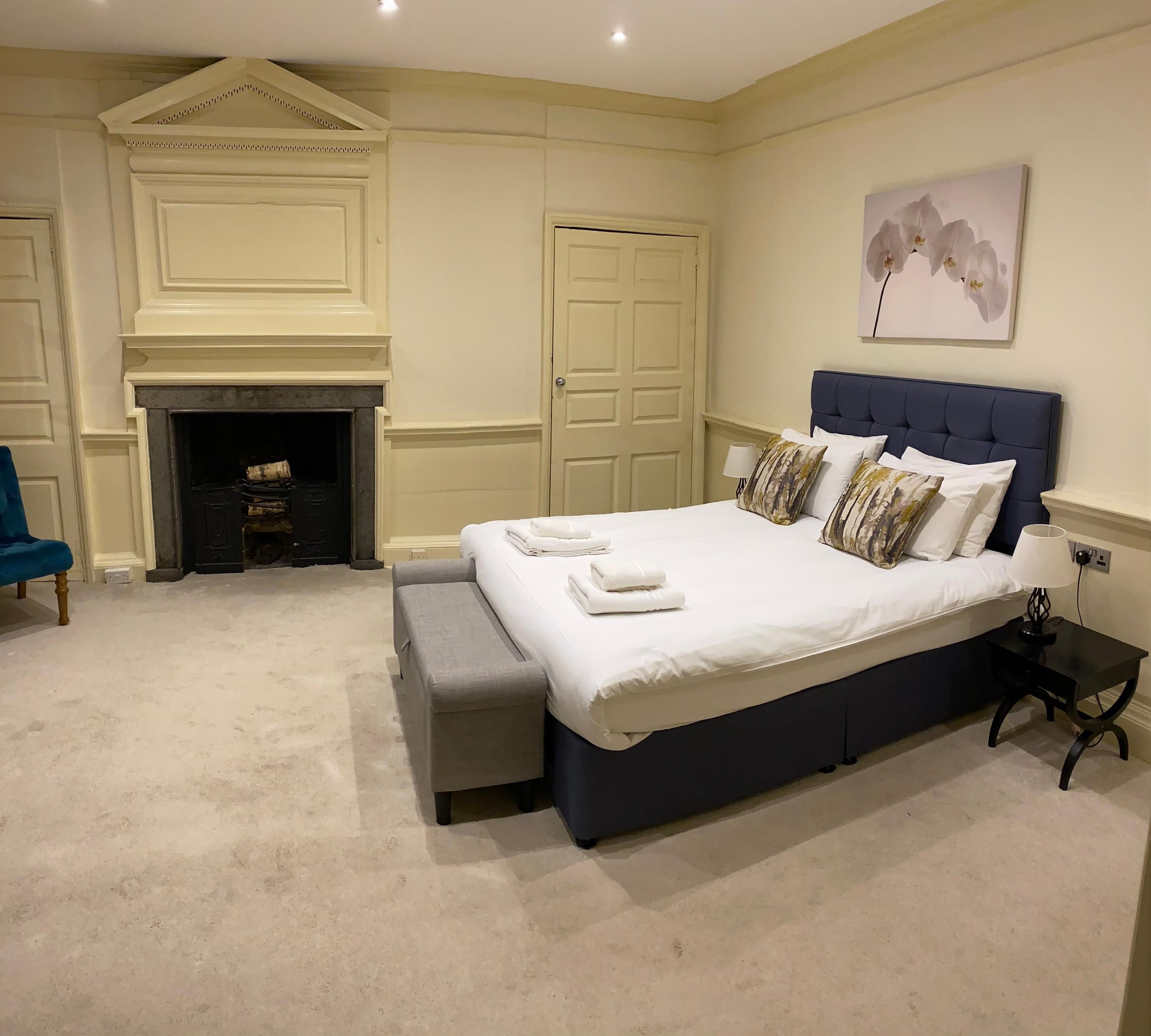 The New Inn Hotel thumbnail 2