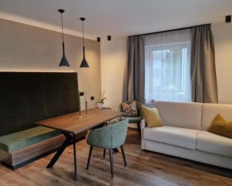 Plankensteiner Tschurtschenthaler - Dobbiaco/Toblach - Phòng khách