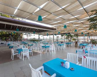 Helios Hotel - Side - Restaurant
