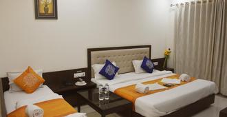 Hotel Sai Shubham - Shirdi - Habitación