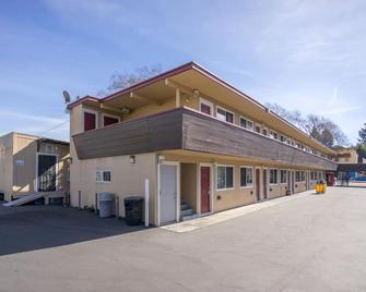 Marina Inn - Berkeley - Gebäude