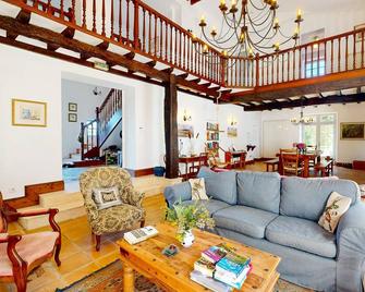 Beautiful Home In Oregue - Orègue - Sala de estar