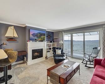 Second-Floor Serenity | Lake Charlevoix Beachfront + Patio | Fireplace | - Boyne City - Living room