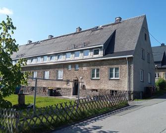 Ferienwohnung Nr 2 Am Hambach - Wolkenstein - Building