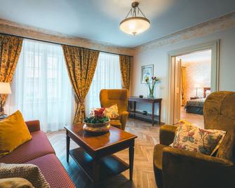 Appia Hotel Residences - Prague - Living room