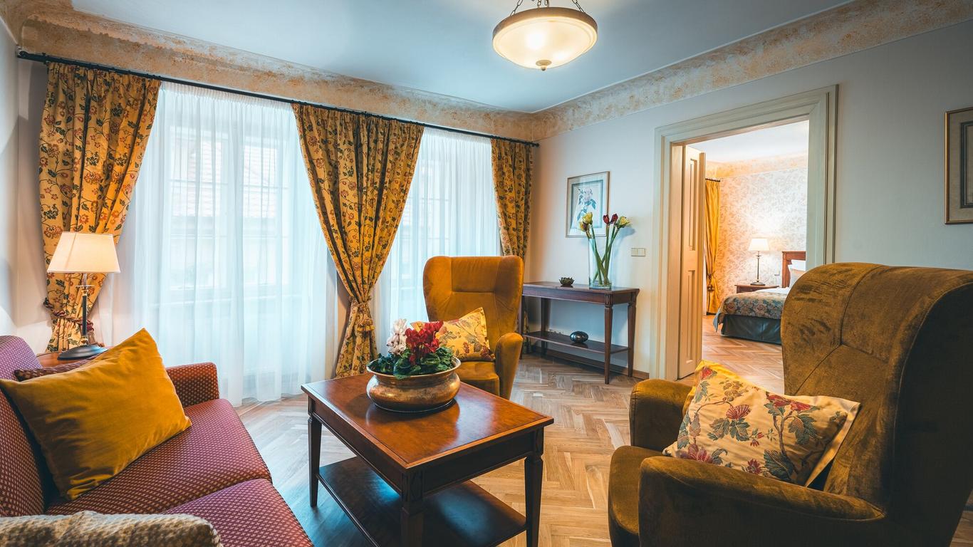 Appia Hotel Residences