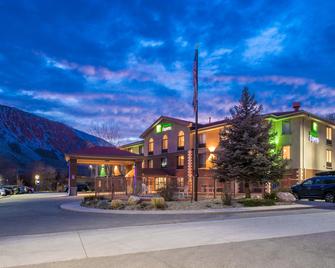 Holiday Inn Express Glenwood Springs (Aspen Area) - Glenwood Springs - Edificio