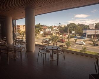 Hotel Estilo Mb - Villa Carlos Paz - Balcony